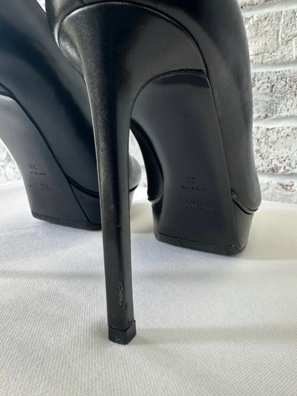 Saint Laurent Heels - Picture 8 of 11